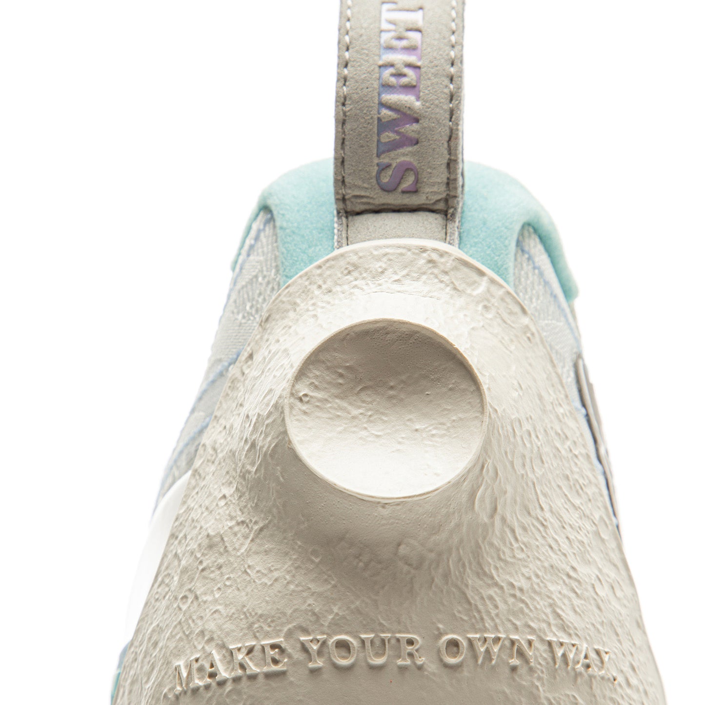 Wade All City 13 "Cotton Candy"