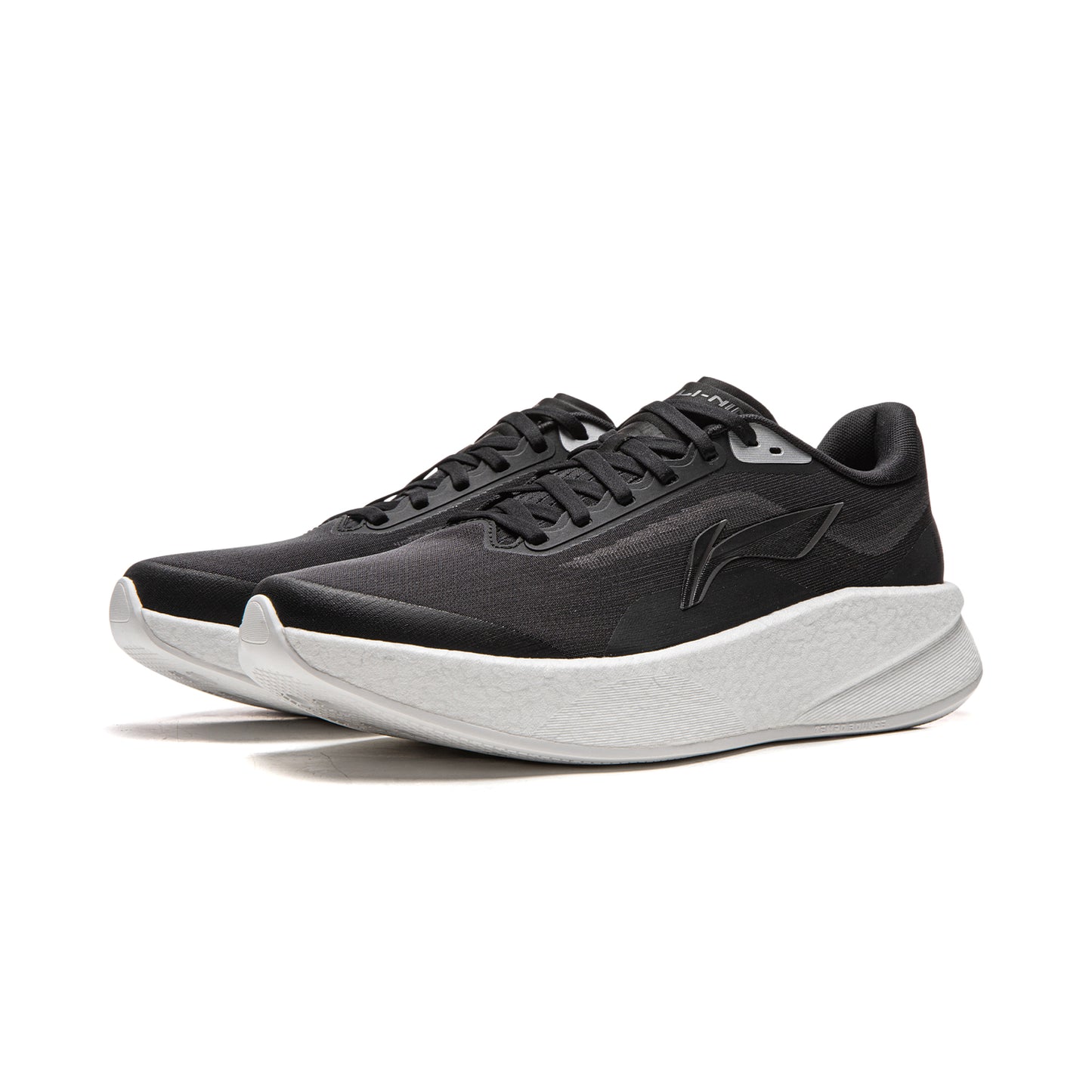 Li-Ning Super Shadow “Black/White”