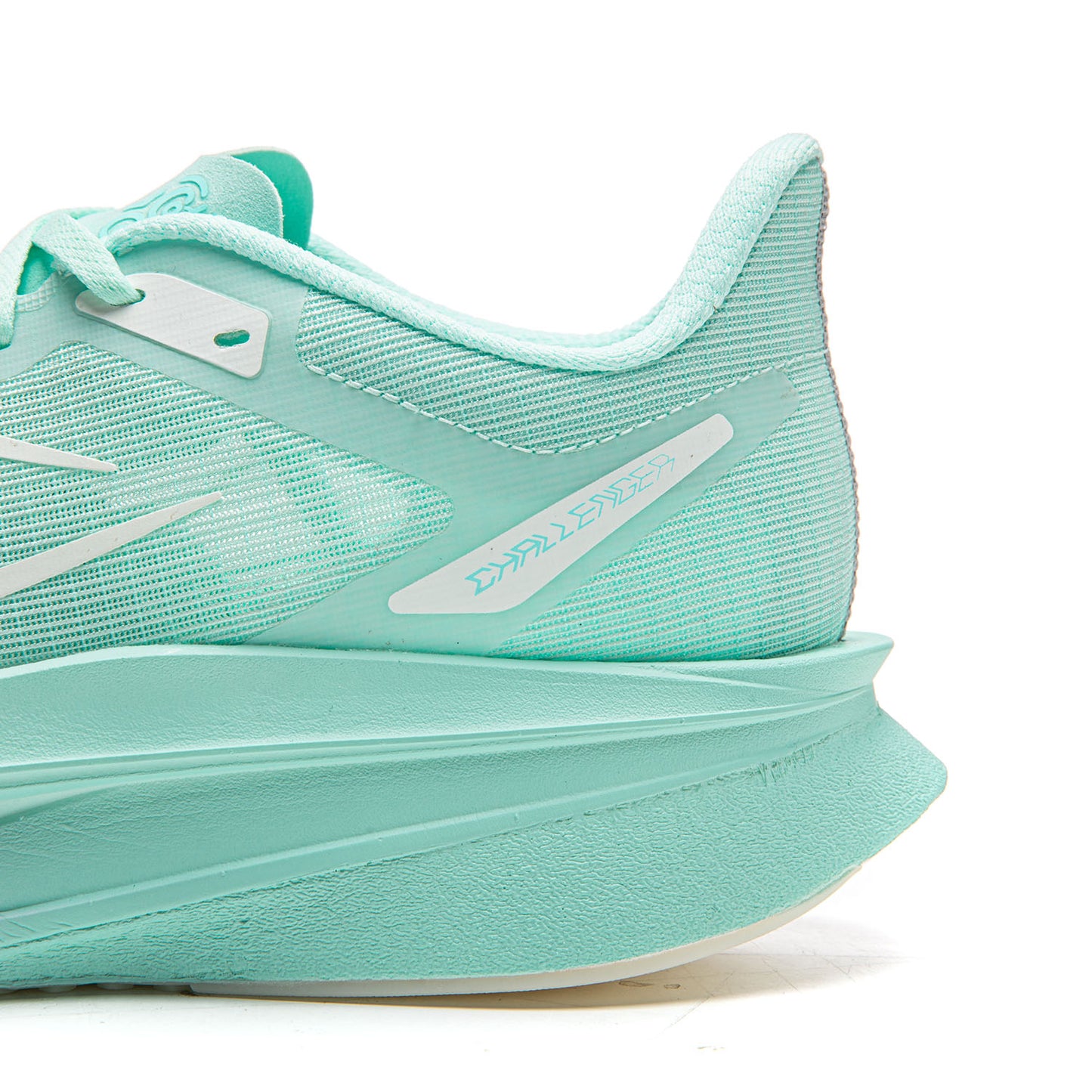 Li-Ning Feidian 6 Challenger “Cotton Candy”