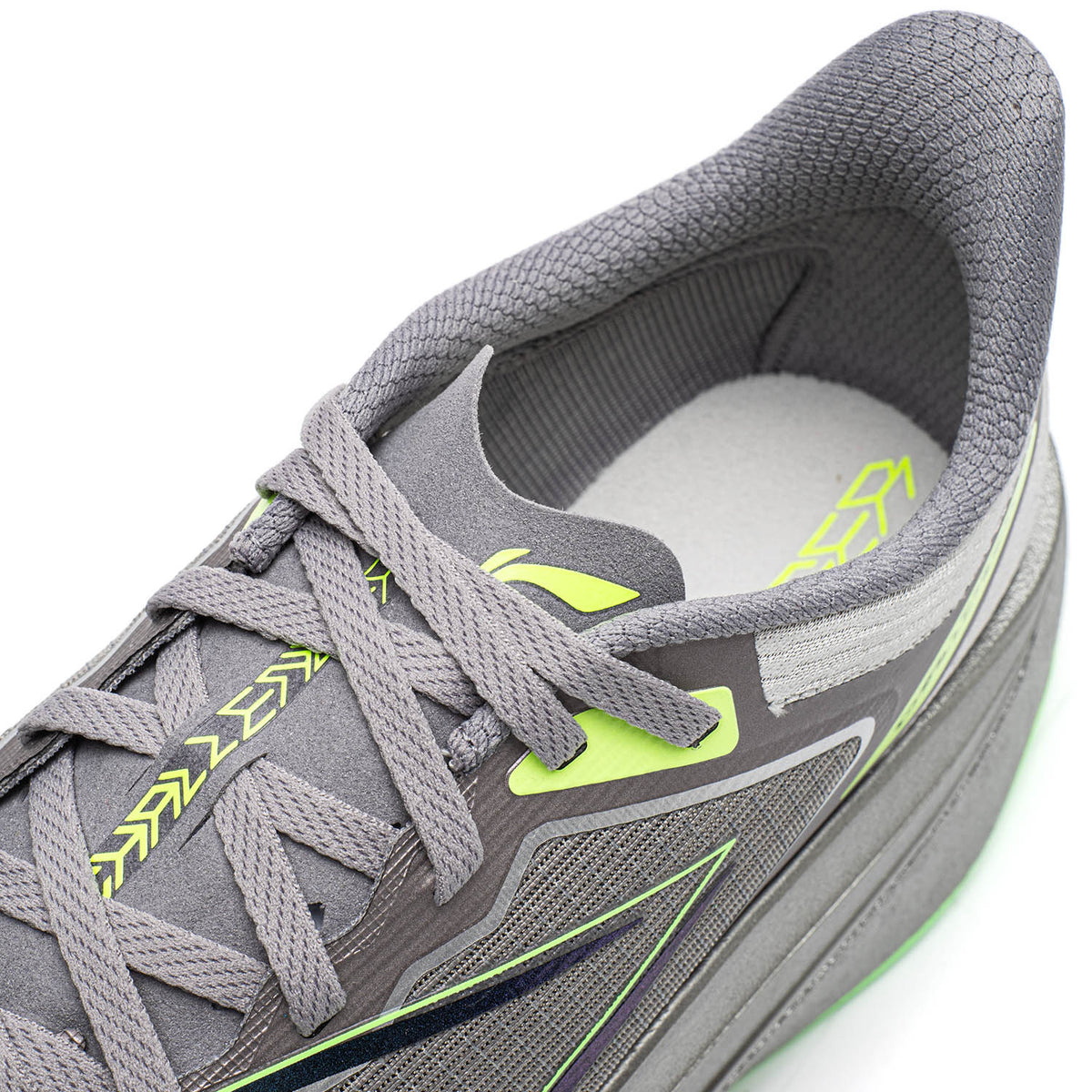 Li-Ning Feidian 6 Challenger “Base Station Silver”