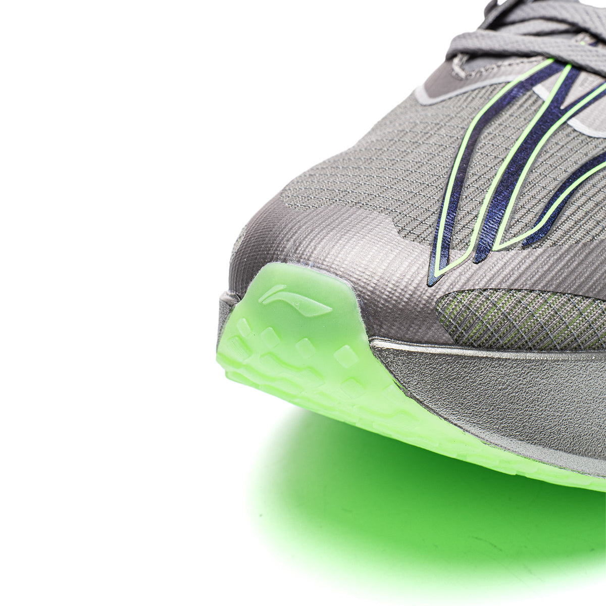 Li-Ning Feidian 6 Challenger “Base Station Silver”
