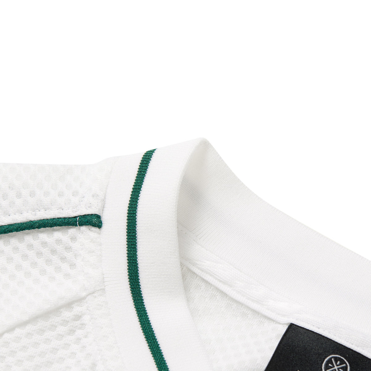 Wade x YNG DNA Zip Tee "White"